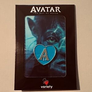 Avatar: The Way of Water Variety Gold Heart Pin - Limited Edition Collectible
